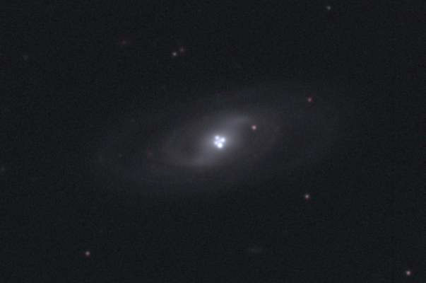 Quasar 2237 (A "Gravitational Lens" effect?) - HST (?)
"...a livello elementare, quasi tutti i processi che avvengono nell'Universo, sia che si interpretino usando la fisica classica, sia usando la meccanica quantistica di Schroedinger e Dirac, possono avvenire in entrambe le direzioni temporali. Ciò significa che se due particelle sub-atomiche s'incontrano ed interagiscono per formare altre due particelle, il processo inverso è ugualmente possibile: le due particelle ottenute potrebbero interagire per (ri)creare le particelle di partenza..."

Michael White

Parole chiave: Hubble Images (?)
