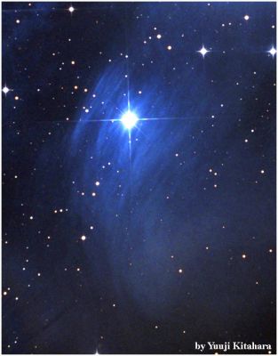 NGC 1435 (Pleiades)
"Tempora labuntur, tacitisque senescimus annis, 
Et fugiunt freno non remorante dies..."

(Ovidio)

"Il Tempo corre e, (nel trascorrere degli) anni, invecchiamo, mentre fuggono i giorni, senza un freno che possa rallentarli..."
Parole chiave: From Earth Images