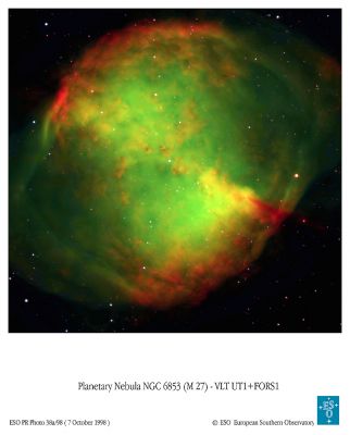M 27 (NGC 6853) - The "Dumbbell Nebula" in Green/Red Filters
"...Fac sapias, et liber eris..."

(proverbio medioevale)

"...(se) Acquisisci il Sapere, (e) troverai la libertà..."
Parole chiave: From Earth Images