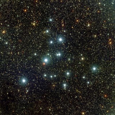 M 39 - Open Star Cluster
"...Segnali di vita nei cortili e nelle case, all'imbrunire. 
Le luci fanno ricordare, le meccaniche celesti..."

(F. Battiato)
Parole chiave: From Earth Images