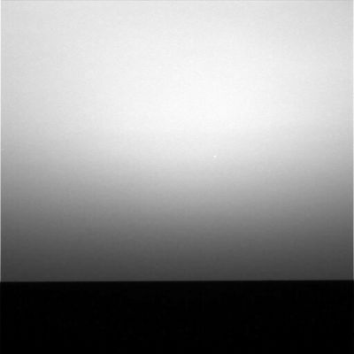 Martian sunset over Meridiani Planum (6) - Anomaly
...fatti da noi (o, almeno, la maggior parte). E i Cieli di Marte? I Cieli di Marte sono il sogno (al pari dei Cieli Lunari) di Astronomi, Astrofili, Ufologi e chi più ne ha, più ne aggiunga. Sono cieli, per il 99,99%, assolutamente LIBERI da oggetti fatti dagli uomini e, quindi, Cieli in cui l'apparizione di "qualcosa" costituisce, per il 99,99% dei casi, un "Evento Anomalo", e cioè un evento inatteso, imprevisto ed imprevedibile in relazione ai luoghi ed ai tempi in cui esso è stato osservato.
Esempi:...
Parole chiave: Martian Sunset