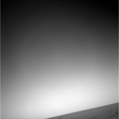 Bright object on Mars (7) - early morning
...e pertanto può risentire, in fase di discesa, dell'influsso di correnti). E poi ci sono le foto scattate a quest'oggetto (più di 20: a che scopo farne così tante se si tratta davvero - in fondo - solo di un rottame?!?) unite al silenzio del Mission Control ed alla mancanza di mappatura delle componenti "a perdere" della Navicella. Insomma: abbiamo argomenti (i quali ci dicono che si tratta, quasi certamente, di un oggetto fatto da noi) che si contrappongono ad altri argomenti (i quali, invece, dicono...
Parole chiave: Possible surface anomaly