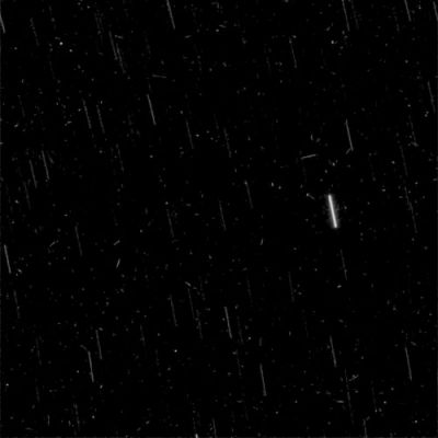 Traces of "Cosmic Rays" in the Martian Sky?
Le meteore (o stelle cadenti), al pari dei satelliti o di altri corpi che precipitano, incendiandosi nell'atmosfera, lasciano "impronte fotografiche" completamente diverse e quindi, almeno in questo caso, la NASA dovrebbe ritrattare (o almeno rivedere, usando qualche dubitativo) quanto detto ed inventarsene un'altra (bevuta senza commenti anche da illustri - ma forse un pò "disattenti"... - giornalisti Italiani -: si veda un articolo relativo a questo fenomeno pubblicato sul CorSera dei primi di Marzo 2004 ed a firma dell'Espertissimo (almeno sulla carta...) Giornalista - nonchè co-Autore del volume "LUNA", insieme a M. Light - Dott. Giovanni CAPRARA).
Parole chiave: Possible Orbital Anomaly (Cosmic Rays)
