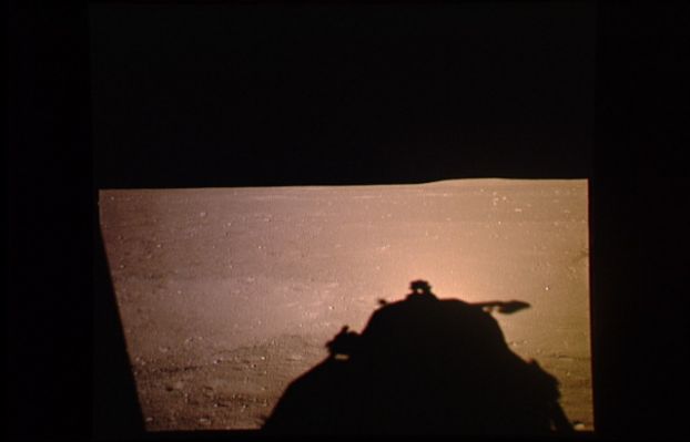 AS 11-37-5454 - Sea of Tranquillity (4)
prosieguo della panoramica iniziata con i frames AS 11-37-5449, 5450, 5451, 5452 e 5453. Vedi il commento al frame precedente.
Parole chiave: Postcards from the Moon