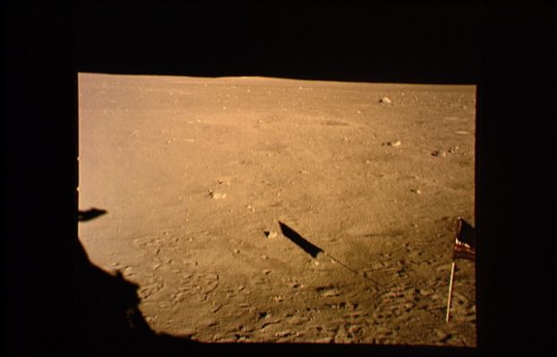 AS 11-37-5479 - The Horizon (3)
Nessun Commento
Parole chiave: Moonscapes