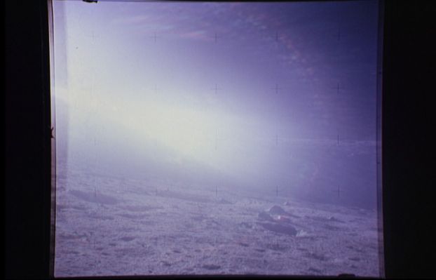 AS 12-47-6970 - Up-Sun (1)
...falsi". Quale? Semplice: pubblicare le immagini "delicate" o "controverse" o, comunque, "sbalorditive" SENZA commenti e poi lasciar fare al Pubblico tutte le congetture possibili ed immaginabili (congetture che andranno dalla falsità dell'intero "Moon Program", agli "alieni" che ci spiano, per poi arrivare alla "congiura globale"). Tutto è possibile e nulla lo è davvero. 
E' questo il modo migliore (credeteci) per "sviare, acceccare e confondere": basta far vedere e non commentare... Basta stare zitti!
Parole chiave: Postcards from the Moon