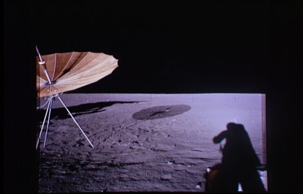 AS 12-47-6986 - The LM and other equipment (5)
...denari e le Vite "risparmiate" tagliando lo Human Space Program siano serviti, poi, a dare un gran benessere agli USA ed all'Umanità. 
Sia chiaro: Lunar Explorer Italia non intende fare demagogia e/o politica spicciola in questa sede, però alcune cose che sono - almeno a nostro parere e per le quali ci assumiamo piena paternità e reponsabilità - assolutamente sacrosante devono essere dette.
L'Umanità ha sicuramente bisogno di aiuto e soccorso e l'aiuto ed il soccorso, purtroppo, si ottengono con il denaro.
Parole chiave: Postcards from the Moon