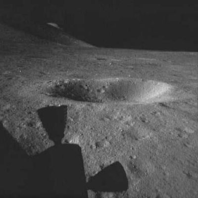 AS 15-85-11392 - The Hadley-Apennine, in the distance (21)
Un'immagine sostanzialmente identica a quella che precede, forse con una definizione/messa a fuoco leggerissimamente migliori.
Parole chiave: Moon Panorama