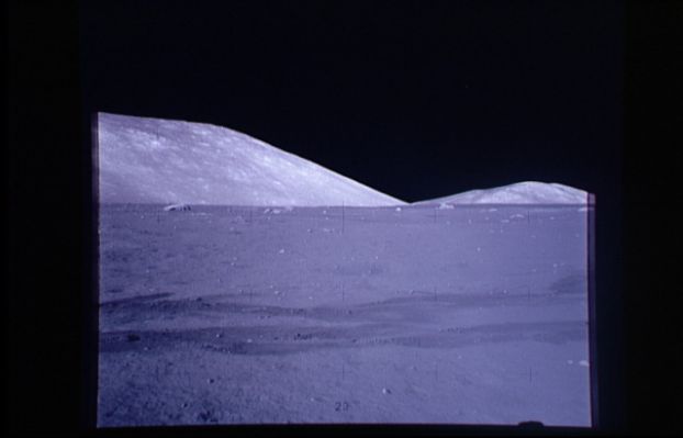 AS 17-137-20868 - The "Taurus-Littrow Highlands" (2)
nessun commento
Parole chiave: Postcards from the Moon