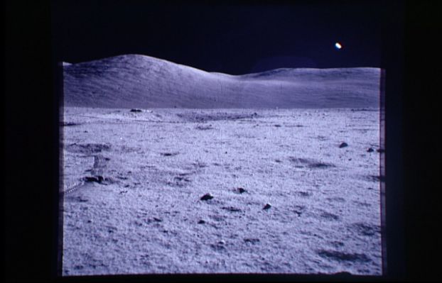 AS 17-137-20877 - The "Taurus-Littrow Highlands" (3)
nessun commento
Parole chiave: Postcards from the Moon