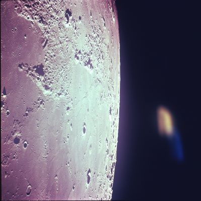 AS 12-51-7552 - Alien Spaceship or just a reflection? (1)
nessun commento
Parole chiave: Possible Orbital Anomaly