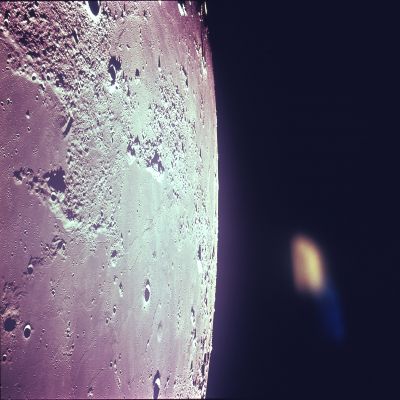 AS 12-51-7553 - Alien Spaceship or just a reflection? (2)
nessun commento
Parole chiave: Possible Orbital Anomaly