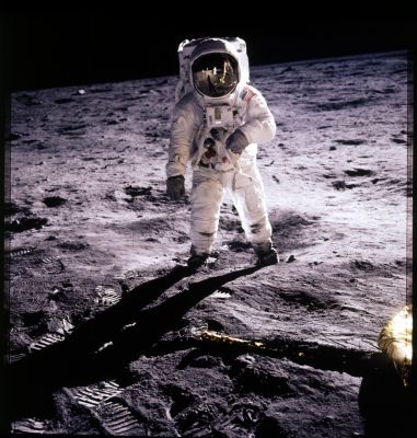 AS 11-40-5903 - Astronaut!
Parole chiave: Postcard from the Moon