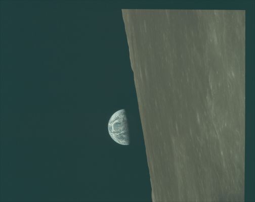 AS 10-27-3893 - The "Dawn of a New Era"
nessun commento
Parole chiave: The Earth from Lunar orbit