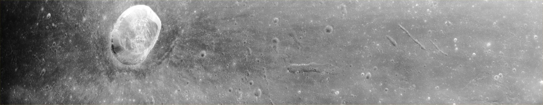 AS 15-P-9562 (a) - Dawes Crater Region
nessun commento
Parole chiave: Metric Frames