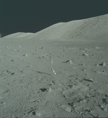 AS 17-134-20427 - North Massif and Gnomon (1)
Parole chiave: Lunar Surface - Hills and Mountains - North Massif