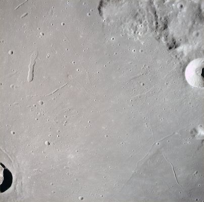 AS 17-150-23064 - Watching down... (6)
Parole chiave: Moon from Orbit - Plains and Craters