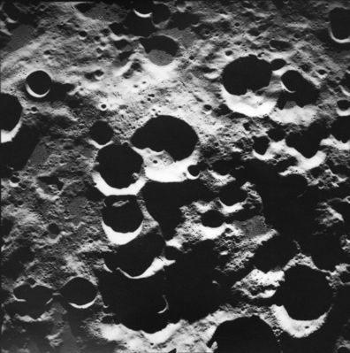 AS 16-m-0008 - Metric Frames
nessun commento
Parole chiave: Moon from orbit - Crater Cluster