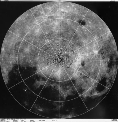 010 - The Northern Side of the Moon
nessun commento
Parole chiave: The Moon (North-Side)