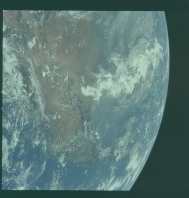 AS 11-36-5305 - Mother Earth, during the "Translunar Coast"
Parole chiave: The Earth from Space