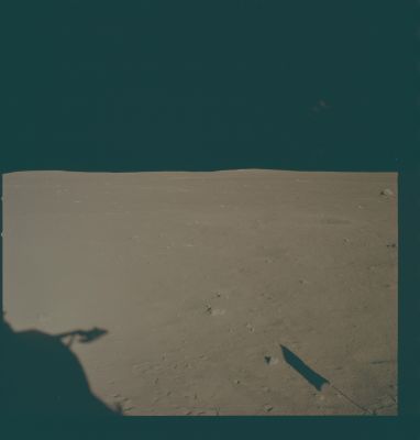 AS 11-37-5494 - Far & distant "star-like objects"...
Parole chiave: Lunar Panorama - Controversial