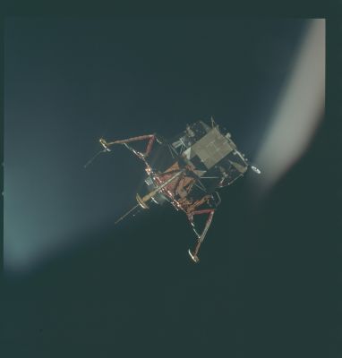 AS 11-44-6584 - The Eagle, after the undocking (3)
Parole chiave: The Lunar Module (LM) in Space