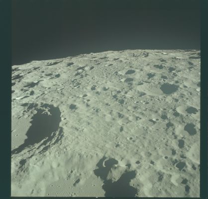 AS 11-44-6613 - West of Daedalus Crater
Parole chiave: The Moon from orbit - Craters (Daedalus Crater)