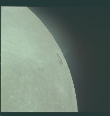 AS 11-44-6657 - Approaching Tsiolkovsky
Parole chiave: The Moon from orbit - Craters (Tsiolkovsky)