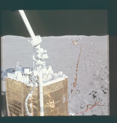 AS 15-87-11845 - Various Lunar Equipment
Caption NASA originale:"147:37:42 MT - Rightward of 11844. This frame from Jim Irwin's ALSEP Pan at the end of EVA-2 shows the Central Station in the foreground, the Passive Seismic Experiment beyond the left side, and the Lunar Surface magnetometer in the background on the right".
Parole chiave: Lunar Equipment and Lunar Horizon