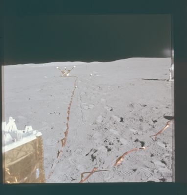 AS 15-87-11846 - Panorama
Parole chiave: Lunar Equipment and Lunar Horizon