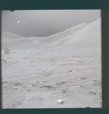 AS 15-87-11853 - Swann Range and Hadley Delta
Caption NASA originale:"Rightward of 11852, showing the Swann Range and Mt. Hadley Delta".
Parole chiave: Lunar Panorama - Swann Range and Hadley Delta
