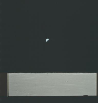 AS 17-137-20959 - The Earth, from Station 2
Parole chiave: Postcard from the Moon