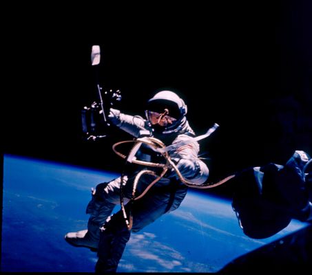 Gemini 04: Human Space-Flight (8)
Parole chiave: Astronauts in Space