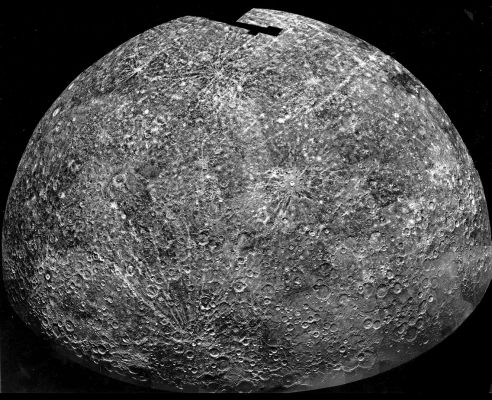 The Southern Hemisphere of Mercury
The Image Processing Lab at NASA's JPL Laboratory produced this photomosaic using computer software and techniques developed for use in processing planetary data. 
The Mariner 10 spacecraft imaged the Region during its initial flyby of the Planet.
Parole chiave: Mercury