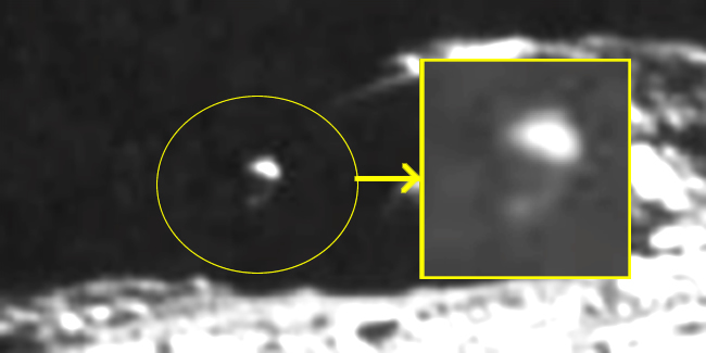 AS 16-120-19268 - King Crater/detail mgnf (3)
L'oggetto che vediamo in questo bellissimo detail mgnf ci sembra liscio (molto diverso da un tipico rilievo roccioso illuminato) e la sua forma - sebbene dobbiamo essere molto prudenti - ci può (effettivamente) ricordare quella di una "cupoletta".

Ora Voi sapete che, prima di poter ipotizzare "che cosa" un rilievo può essere, occorre prima cercare di definire "che cosa NON è".

Nel caso di specie, purtroppo, gli elementi che possediamo sono davvero pochi e quindi la nostra analisi dovrà essere - inevitabilmente - molto superficiale e sommaria. 
In primo luogo, ripetiamo, l'albedo del rilievo è molto elevata e davvero molto "particolare" rispetto al quella tipica di una roccia lunare. La nostra sensazione è che potrebbe trattarsi di una roccia levigatissima, oppure ricca di cristalli (ma l'albedo dei cristalli e/o delle superfici vetrose e/o vetrificate è diversa da quella che vediamo in questo frame), oppure (per i più immaginifici...) potrebbe anche trattarsi di un qualcosa di metallico.
Parole chiave: The Moon from orbit - possible Surface Anomaly