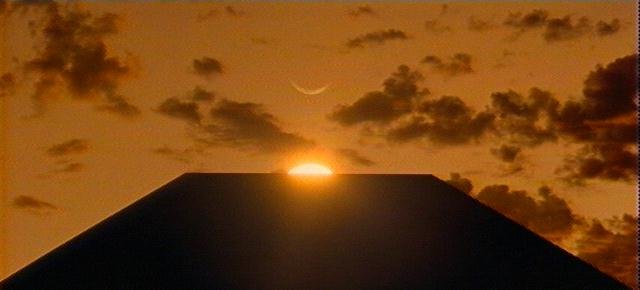 The Dawn of Man
Un fotogramma storico, dall'indimenticabile "2001 - A Space Odyssey": l'Alba dell'Uomo.
Parole chiave: Frames from Movies