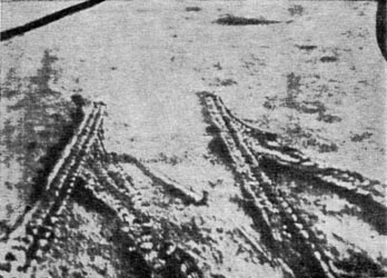 Rover Tracks on the floor of LeMonnier Crater (video frames) - (1)
nessun commento
Parole chiave: Lunar Surface