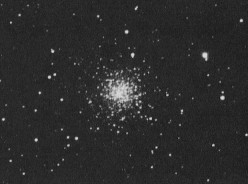 M 72 (NGC 6981) - Globular Star Cluster
"...Ars deluditur arte..."

(Catone)

"...Un talento (minore) può ben soccombere innanzi ad un altro talento (maggiore)..."
Parole chiave: From Earth Images
