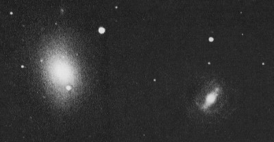 M 85 (NGC 4382) - Elliptical Galaxy
"...Quante formiche ho schiacciato, inavvertitamente, durante i cammini che ho percorso? Ed ho mai provato rimorso o pietà, per quelle Vite spezzate, improvvisamente e senza ragione? E le formiche che sono sopravvissute, al mio passaggio, mi hanno forse odiato? Ora ascoltami bene: qualsiasi Creatura dell'Universo, camminando, può schiacciare delle formiche: è inevitabile. Il punto è che esistono ovunque delle Creature, in questo Universo che, rispetto a colui che cammina, sono come formiche..."

P. C. Floegers - "Conversations" 

Parole chiave: From Earth Images