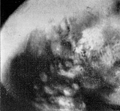 Mars from Mars-5: Mars' limb and (maybe) clouds (2)
nessun commento
Parole chiave: Mars from Mars-5