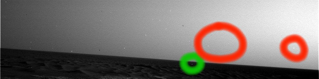 Photoartifacts and a Little Star-like Object? - Sol 762
Caption NASA originale:"Left NavCam Non-linearized Sub-frame EDR acquired on Sol 762 of Opportunity's mission to Meridiani Planum at approximately 04:55:10 MLT".

Nota: gli oggetti luminosi (visibili in prevalenza sulla Vostra Sx) sono, con ogni probabilità, dei photoartifacts; l'oggetto cerchiato in verde - sulla superficie di Marte - potrebbe non essere un photoartifact; i due oggetti cerchiati in rosso nella prima cerchiatura rossa da Sx, a nostro parere, non dovrebbero essere dei photoartifacts; l'oggetto isolato e cerchiato in rosso nella seconda cerchiatura rossa da Sx NON è un photoartifact.
Parole chiave: Martian Sky - Star-Like Objects over Meridiani Planum