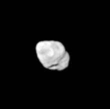 Prometheus from approx. 438.000 Km
Caption NASA originale:"Saturn's shepherd moon Prometheus reveals its elongated, irregular form to Cassini in this image. The moon's long axis points toward Saturn, while this view shows the southern part of the moon's anti-Saturn side (such as the face that always points away from Saturn).
The image was taken in visible red light with the Cassini spacecraft narrow-angle camera on June 7, 2005, at a distance of approx. 438.000 Km (about 272.000 miles) from Prometheus. Resolution in the original image was 3 Km per pixel. The image has been contrast-enhanced and magnified by a factor of two to aid visibility".
Parole chiave: Saturn's Moons - Prometheus