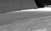 A little "flash" on the Martian surface? (4) - detail mgnf
Ad ogni modo – per concludere questa piccolissima speculazione – qualora la nostra ipotesi fosse corretta e quindi ammettessimo che il flash è un "evento reale" e non un photo-artifact oppure un mero difetto dell'immagine, non possiamo far altro che prendere atto della circostanza (davvero inequivocabile) che la sua origine è, almeno per il momento, destinata a rimanere ignota.
Parole chiave: Mars Panorama - Controversial