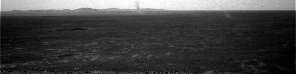 In the "Kingdom of Tornadoes": Gusev Crater and the Dust Devils (4) - Sol 568
nessun commento
Parole chiave: Dust Devils