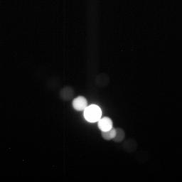 Sun reflections? (2) - Sol 765
Caption originale:"Right PanCam Non-linearized Sub-frame EDR acquired on Sol 765 of Spirit's mission to Gusev Crater at approximately 14:07:39 MLT. Camera commanded to use Filter 8 (880 nm)".
Parole chiave: Unexplainable