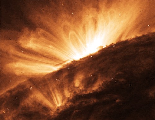 The Sun's corona from TRACE (Transition Region and Coronal Explorer Satellite)
nessun commento
Parole chiave: Sun - the Corona
