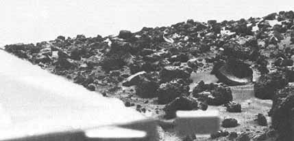 Viking's unusual rocks (1)
Ed ecco un altro frame che ci mostra tutti gli altri "artifacts" (o "ventifacts"?!?) che Eredità Cydonia avrebbe trovato negli archivi NASA/Viking "segreti" (la "Owl Head", il "Cement Artifact", il "Broken Dome" etc.).
Potete verificare Voi stessi anche in questo caso: quanto si vede in questo frame lo ritroverete nel primo dei tre frames Eredità Cydonia pubblicati nella Sezione "Mars and His Moons".
Parole chiave: Mars rocks, sand and debris - Controversial image