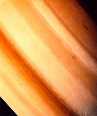 Different colors, different elements and different speeds...
nessun commento
Parole chiave: Saturn - Upper Atmosphere