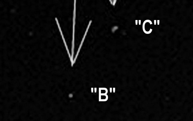Anomalies near Japetus (Objects "B" and "C" - detail mgnf)
nessun commento
Parole chiave: Highly Controversial Frame - Voyager 2 Series