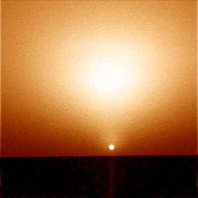 Sunset, according to Lunar Explorer Italia (1)
Se il Cielo di Marte, come noi crediamo e come anche la stessa NASA ha più volte cercato di dire, all'alba è rosato o arancio pallido (si vedano, a titolo di esempio, alcune foto "pre-dawn" ottenute dalla Sonda Pathfinder - Sez. "Mars through the Eyes of Soujourner-Pathfinder") e durante il giorno è invece color giallo-arancio (tanto più giallo ed arancio, quanto più fitto è lo strato di polveri in sospensione), ebbene come si fa poi a dire e concludere - ci sfuggono le basi logiche - che, al tramonto, l'area più prossima al Sole ed all'orizzonte si tinge di blu intenso? 

Insomma: sulla Terra il cielo è blu durante il giorno e rosso al tramonto mentre su Marte accadrebbe l'inverso?!?
Parole chiave: Martian Sunset - natural colors